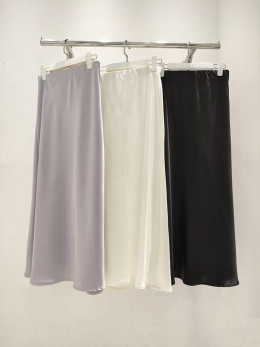 【门店同款】ENJOY夏季垂感缎面长半裙 162849306 商品图0