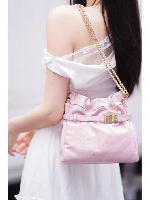 FION菲安妮 斜挎包25新款小软包 商品图0