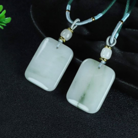 👏浅青缥碧｜属于这个夏天的新中式项链【慕系MUXI 天山翠山水无事牌】🌸翡里翡气天山翠 🔺无无、事事、无谓事之好事 🔺很实厚的料子，远如山黛青烟袅袅