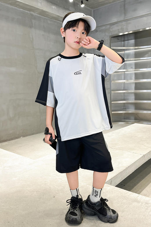 🏀𝐳𝐮𝐢帅不过篮球少年 | 解锁运动风酷盖造型⚽运动时髦两不误🥅110-180码❗️【吉米故事篮球少年冰丝速干篮球服套装】，自带UPF50+⚡冰感面料，一穿即凉，速干套装是这个夏天的必备❗️ 商品图5