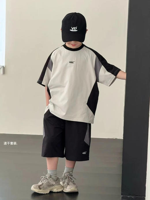 🏀𝐳𝐮𝐢帅不过篮球少年 | 解锁运动风酷盖造型⚽运动时髦两不误🥅110-180码❗️【吉米故事篮球少年冰丝速干篮球服套装】，自带UPF50+⚡冰感面料，一穿即凉，速干套装是这个夏天的必备❗️ 商品图2