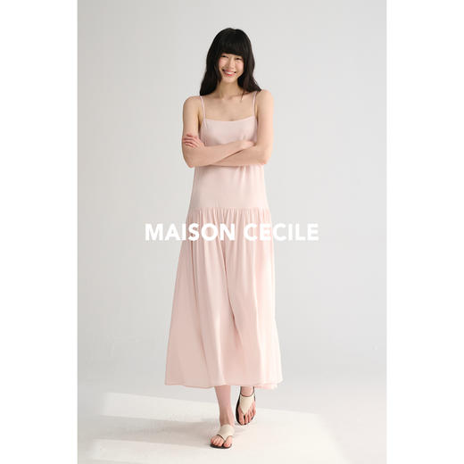 MAISON CECILE三色/极简优雅细肩带光泽感醋酸压褶吊带连衣裙 商品图2
