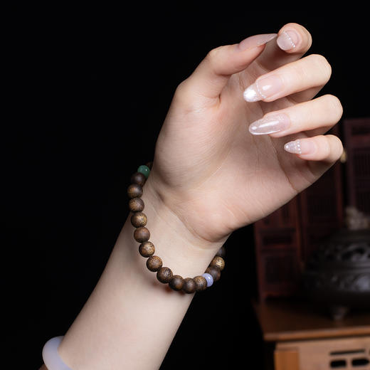 XY0363沉香+翡翠简约款手串 商品图8