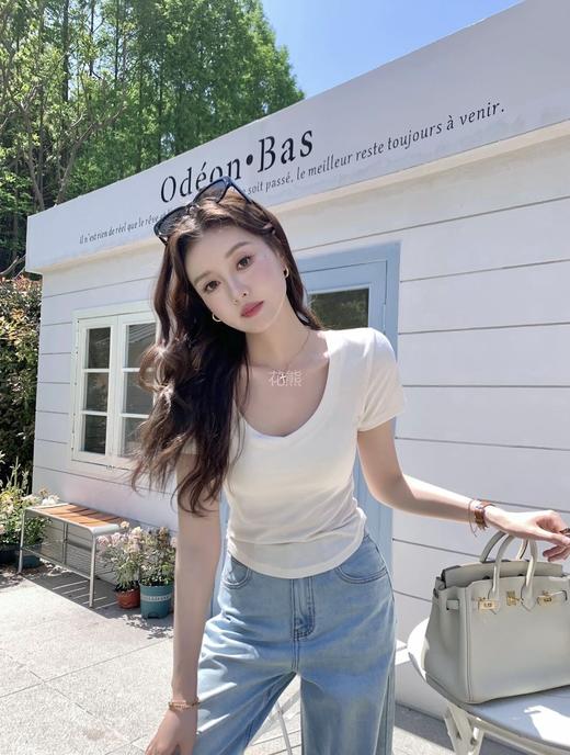 【egg.unique U领瘦瘦tee~】品牌夏日巨献!性价比拉满 又显身材又显瘦的U领T 夏季最耐穿的上衣&13色任选每个颜色都不踩雷! 这款必须冲!260g棉材质 上身舒服! 商品图6