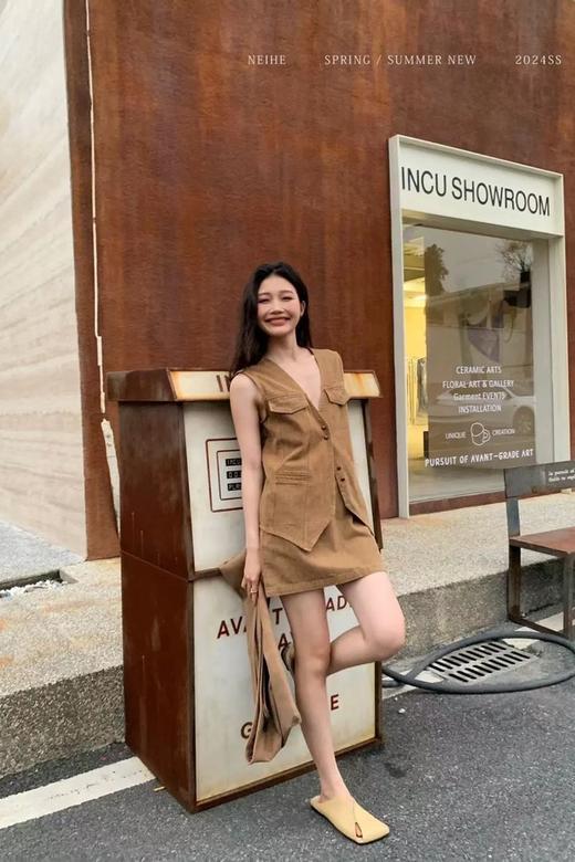 ANSUABEL 咖色复古马甲半裙套装 20232 商品图5