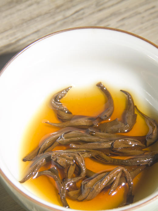 [屁侠推荐]谢大高茉莉红茶 非遗大师监制 红茶+新鲜茉莉花 花香茶香完美融合  商品图2