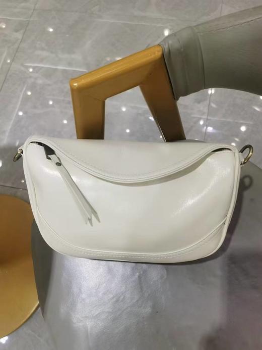 【预售3天】高级感复古枕头包单肩斜挎包饺子包Z9932 商品图5