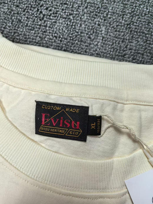 原单正品 EVISU男款T恤 印花纯棉圆领潮流时尚休闲百搭短袖 上身舒适 产地 柬埔寨 
尺码 M/15  L/11  XL/60 商品图3