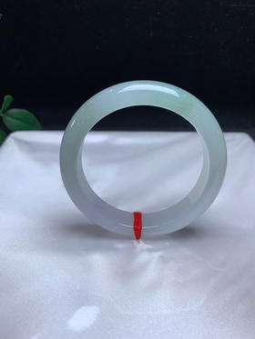 620078，55.3冰飘花手镯，清新淡雅的花色，清新干净，局部飘一截紫