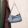 【预售3天】单肩女包锁扣通勤腋下包质感时尚凯莉包Z77-05 商品缩略图2