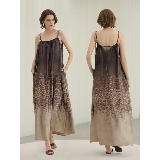 COCOBELLA清冷侘寂风渐变印花连衣裙夏丝滑缎感吊带裙FR3209 商品图2