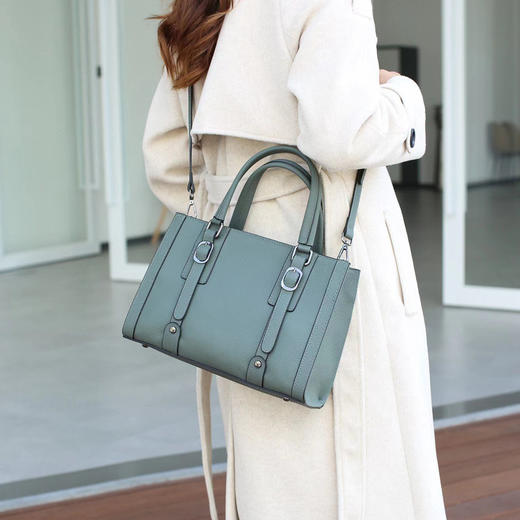 【预售3天】时尚小方包高级感休闲百搭手提单肩包斜挎包Z5530 商品图0