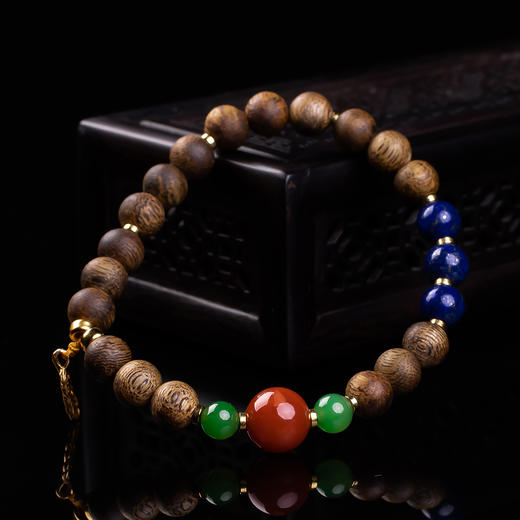 XY0364沉香+碧玉南红幸运之羽手串 商品图1