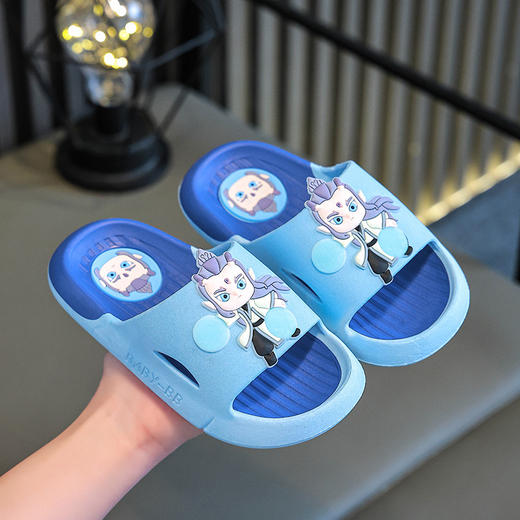 「软糯萌趣！舒适内里」2025新款哪吒拖鞋 男童6到12岁夏季外穿居家防滑宝宝儿童拖鞋女童装 商品图4