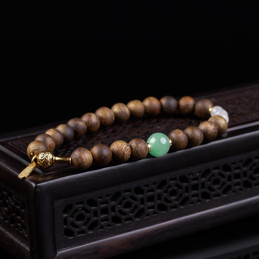 XY0368沉香+翡翠招财纳福手串 商品图2