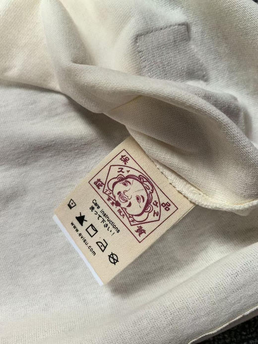 原单正品 EVISU男款T恤 印花纯棉圆领潮流时尚休闲百搭短袖 上身舒适 产地 柬埔寨 
尺码 M/15  L/11  XL/60 商品图7