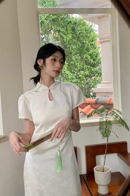 ELLA JADE 新中式提花镂空立领改良旗袍 20243 商品图5