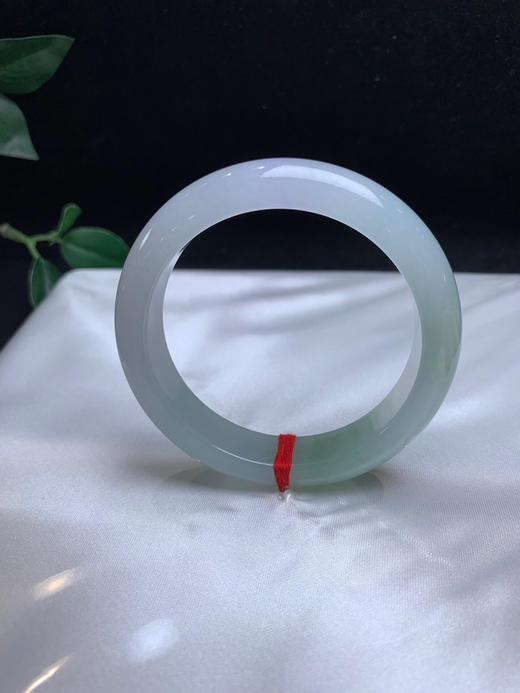 620078，55.3冰飘花手镯，清新淡雅的花色，清新干净，局部飘一截紫 商品图3