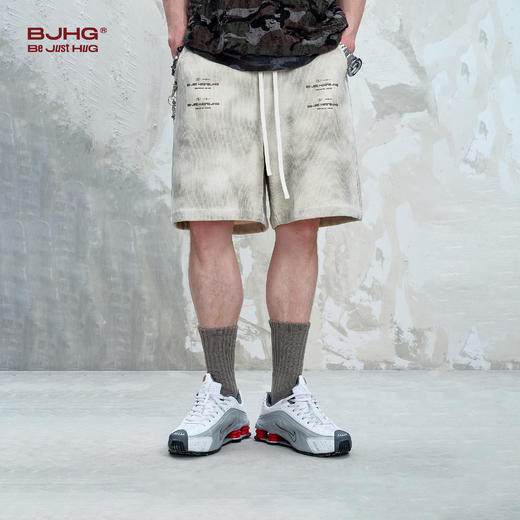 BJHG不计后果做旧灯芯绒短裤男款夏季新款宽松美式简约印花五分裤 商品图1