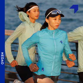 内道带帽轻量皮肤衣防泼水春夏新款女透气跑步薄款户外外套