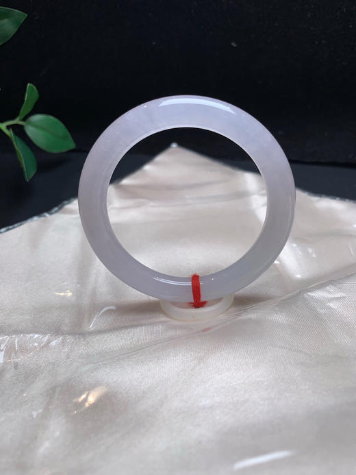 620079，53冰紫底细圆条，冰冰纯纯的，整圈带淡淡的紫底，干净冰透 商品图1