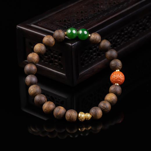 XY0371沉香+南红回纹珠碧玉手串 商品图1