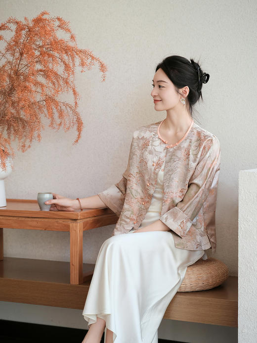 盛唐婧 |真丝宋锦花罗对襟上衣 商品图1