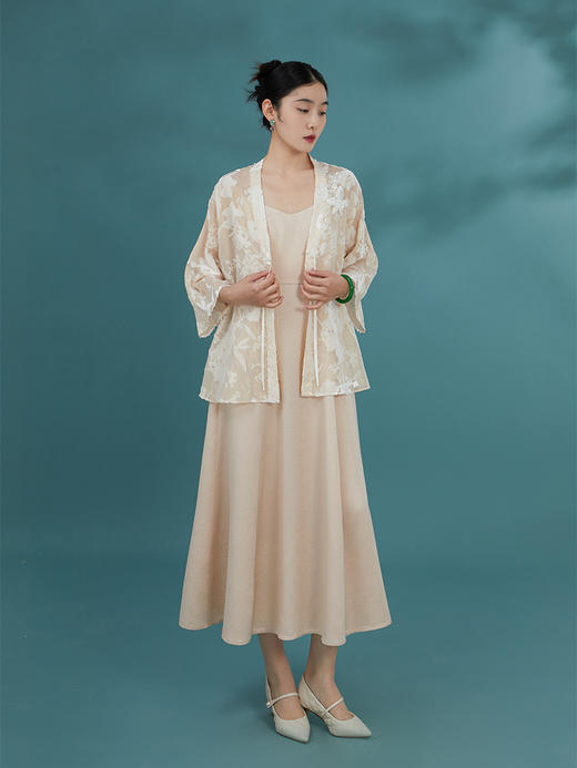 荷言GL 知意 织银玫瑰暗纹提花吊带裙 商品图0