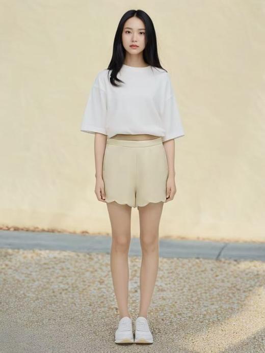 7.26秒杀~淡黄波浪花边侧拉链短裤-喜出 商品图1