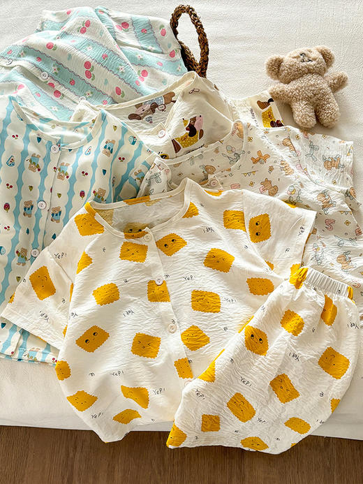 【萌宝夏日居家服🌈】清凉舒适的卡通云朵睡衣套装💖 宝宝爱穿，妈妈放心！儿童夏季家居服套装 女童卡通云朵棉睡衣 男宝宝短袖短裤印花空调服 商品图1