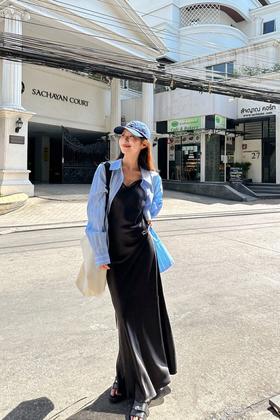 HAYES 黑色光泽感百搭吊带连衣裙 20224