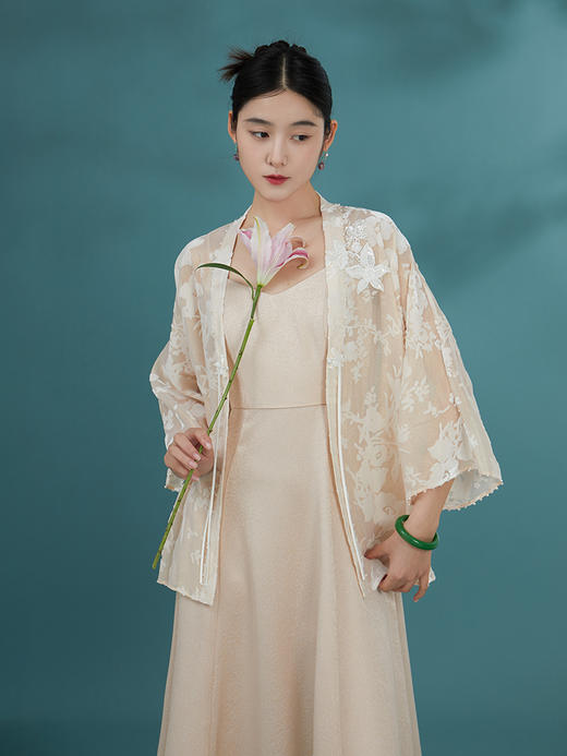 荷言GL 知意 织银玫瑰暗纹提花吊带裙 商品图2