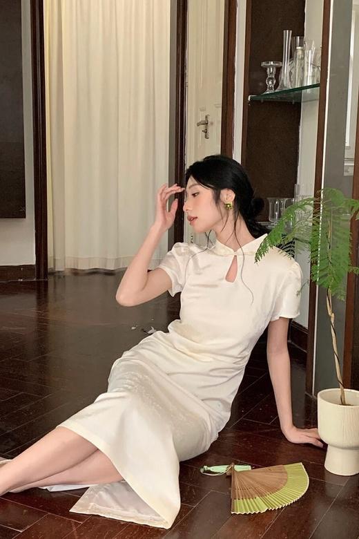 ELLA JADE 新中式提花镂空立领改良旗袍 20243 商品图3