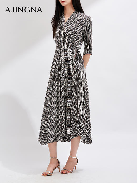 【超值秒杀】阿菁娜慵懒围裹感不对称连衣裙T29X112122 商品图2