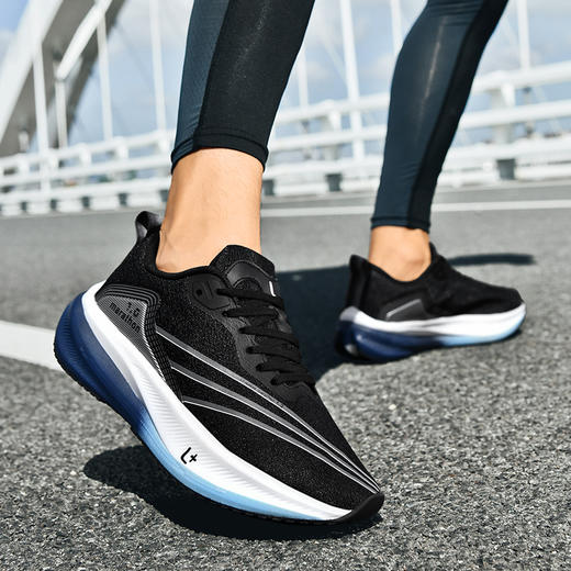 【德国品牌 性价比爆棚】德国ONKE科技碳板跑鞋6代马赫 商品图3