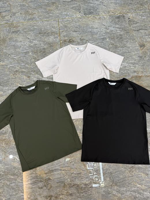 点此购买 海丽汉森夏季男士运动休闲短袖T恤 yw 319912 商品图0