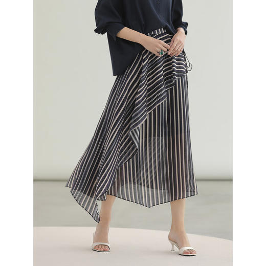 COCOBELLA[醋酸]设计感不规则条纹印花莱赛尔半身裙HS3135 商品图3