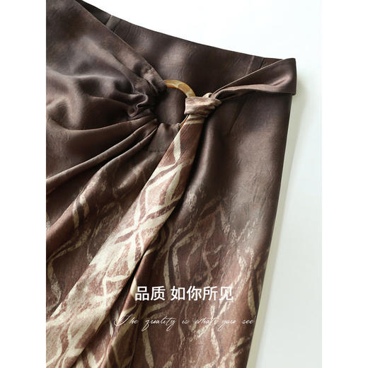 COCOBELLA清冷侘寂风渐变印花半身裙重磅丝滑缎感长裙HS3139 商品图4