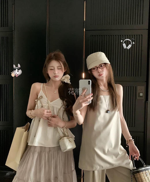 【月亮灰半身裙】自带哑光光泽感!在不同光线环境下呈现出别样的珠光感 轻薄的质地如同“轻纱薄幔"肌理之间的微皱肌理让织面经纬之间的结构比较通透~ 商品图4