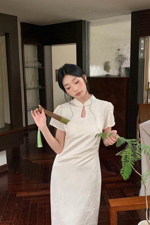 ELLA JADE 新中式提花镂空立领改良旗袍 20243 商品图2