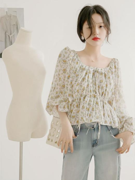 【节日特卖】3221 白色黄碎花长袖抽绳系带领上衣-喜出 商品图0