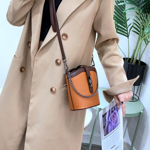 【预售3天】潮流撞色小包包2025新款链条百搭时尚斜挎单肩水桶包Z21P8819 商品图2