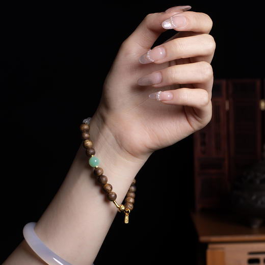 XY0368沉香+翡翠招财纳福手串 商品图6