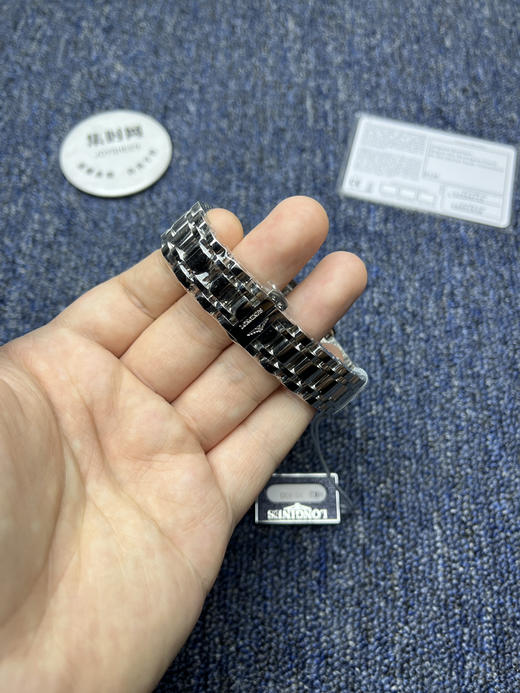 原单品质 林志玲同款！浪琴表黛绰维纳系列 表盘尺寸：20.80 X 32.00mm 女士石英腕表 商品图6