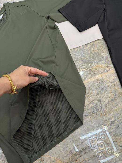 点此购买 海丽汉森夏季男士运动休闲短袖T恤 yw 319912 商品图9