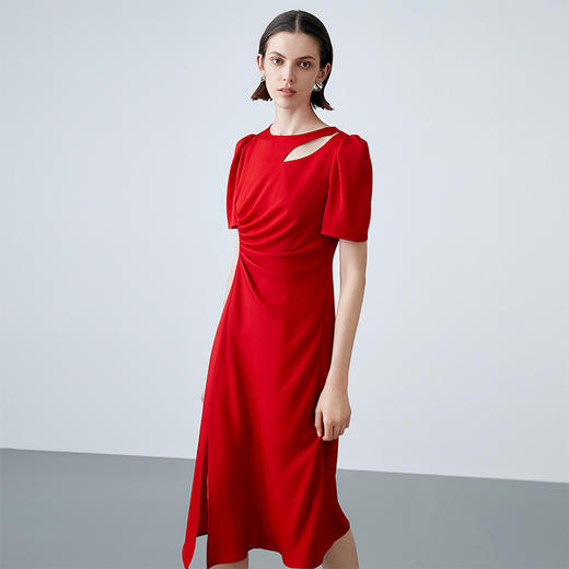 EITIE爱特爱夏季新款气质v领收腰a字显瘦礼服纯色连衣裙7877507 商品图3