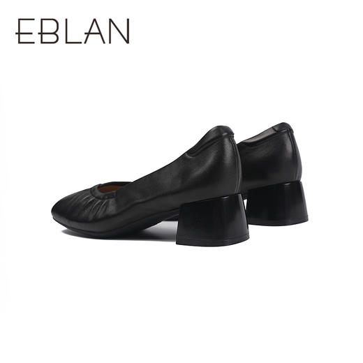 伊伴时尚百搭时装单鞋B25421270 商品图3