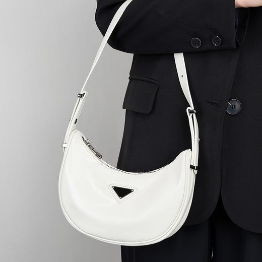 【预售3天】法式小众月牙包女2025新款高级感腋下包单肩斜挎包D2627 商品图1