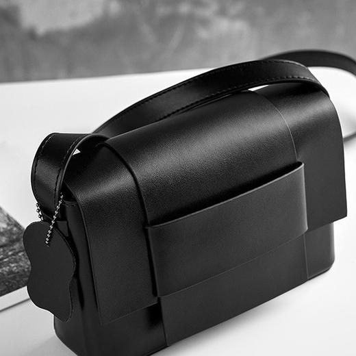 【预售3天】2025小众设计单肩斜挎包小方包女包D2088 商品图3