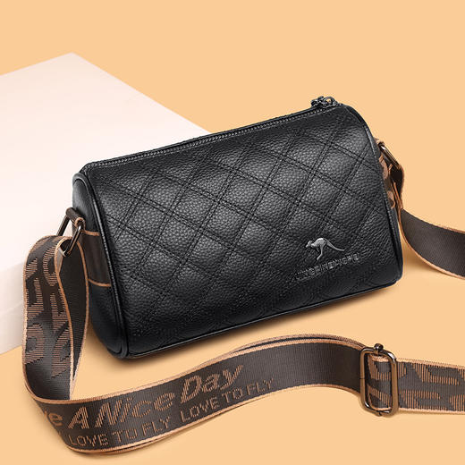 TZW-2025新款菱格绣线真皮单肩斜挎包 商品图0